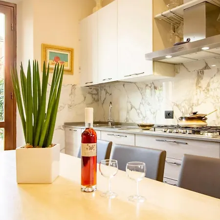 Mira Apartment
